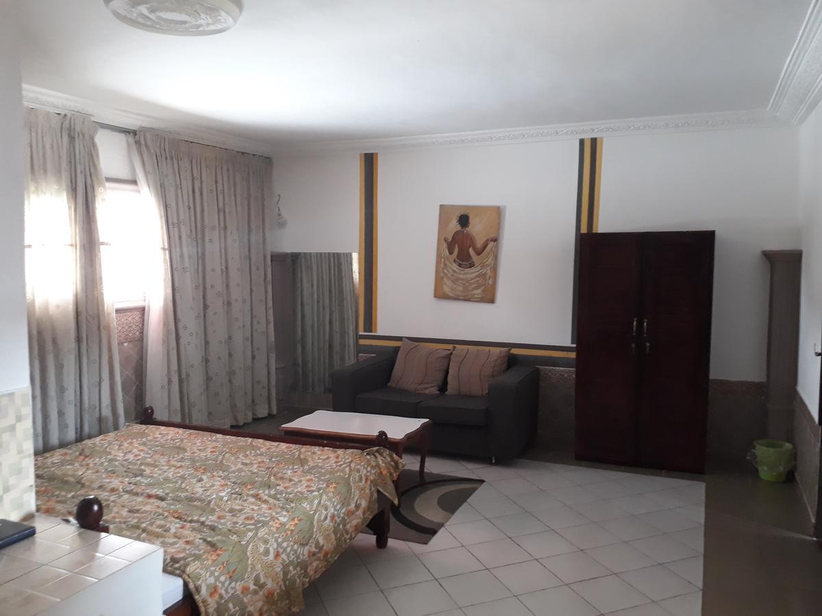 Hotel Residence Seven 7 Abidjan Luaran gambar
