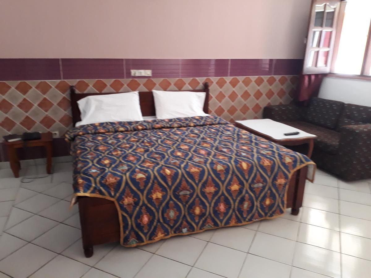 Hotel Residence Seven 7 Abidjan Luaran gambar