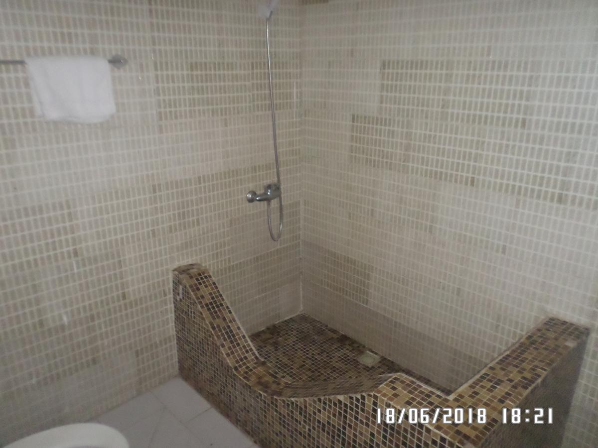 Hotel Residence Seven 7 Abidjan Luaran gambar